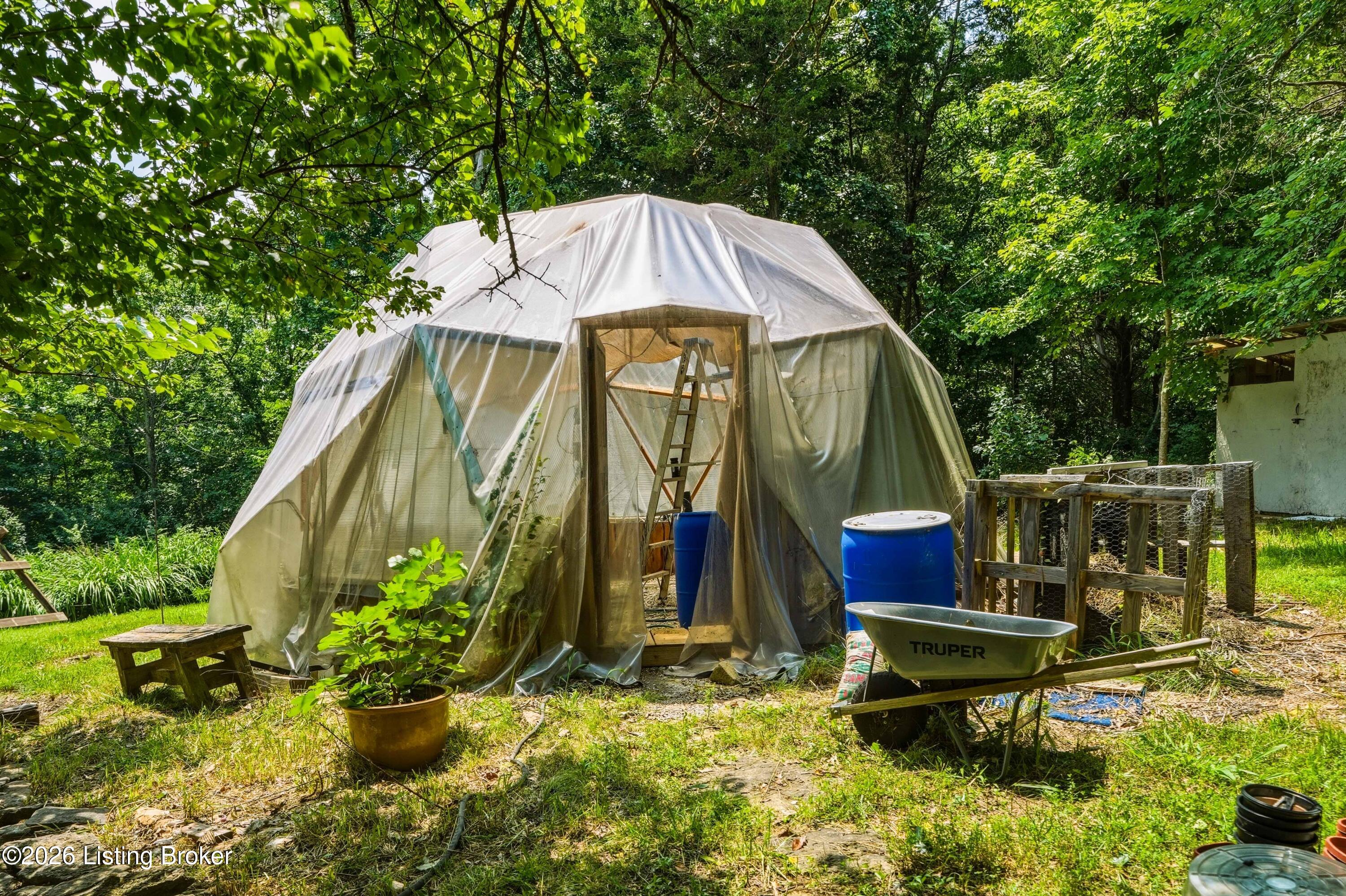 679 Bridgeport-Benson Road Frankfort, KY 40601 - Photo 67 of 82 077_Greenhouse_Dome_-_Interior_1