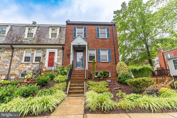 $4,428 | 3 East Linden Street, Alexandria, VA 22301