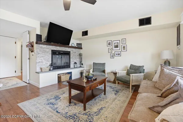$399,900 | 29 Midlake Drive, Unit 202E, Lake Harmony, PA 18624