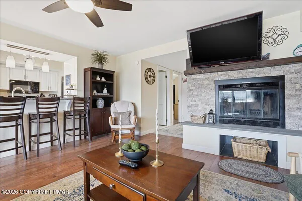 $399,900 | 29 Midlake Drive, Unit 202E, Lake Harmony, PA 18624