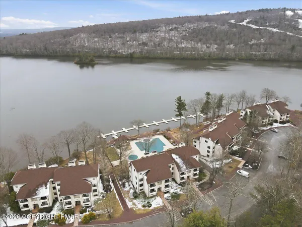 $399,900 | 29 Midlake Drive, Unit 202E, Lake Harmony, PA 18624