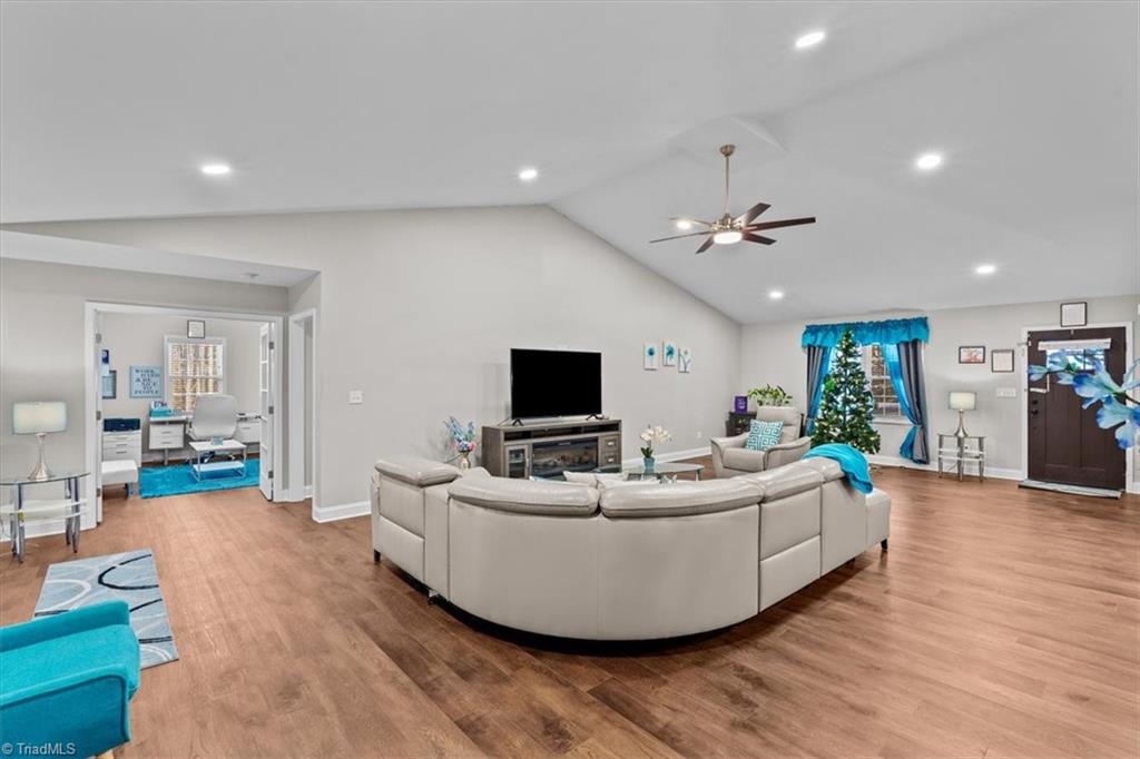 5086 Appalachian Road Winston-Salem, NC 27105 - Photo 7 of 50