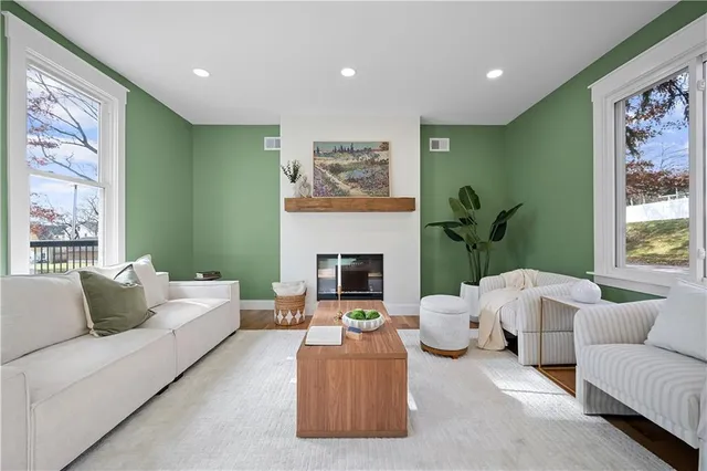 $470,000 | 928 Washington Avenue, Oakmont, PA 15139