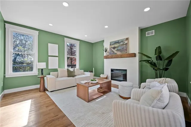 $470,000 | 928 Washington Avenue, Oakmont, PA 15139