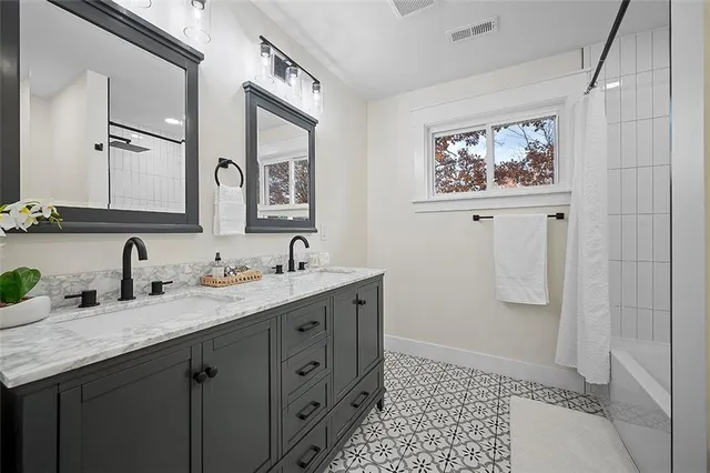 $470,000 | 928 Washington Avenue, Oakmont, PA 15139