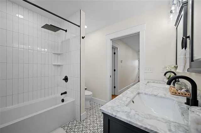 $470,000 | 928 Washington Avenue, Oakmont, PA 15139