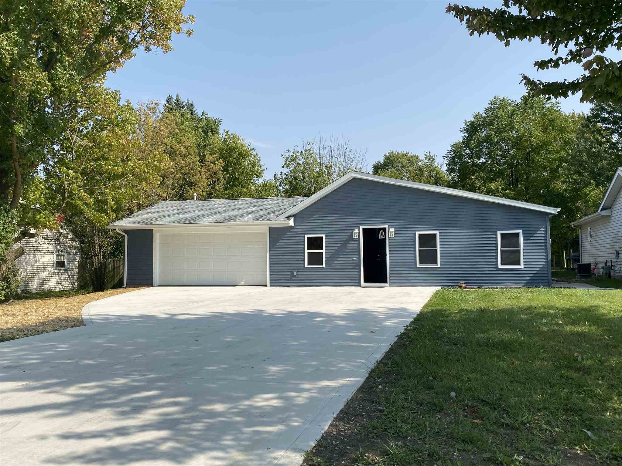 7211 Baer Road Fort Wayne, IN 46809 - Photo 2 of 20