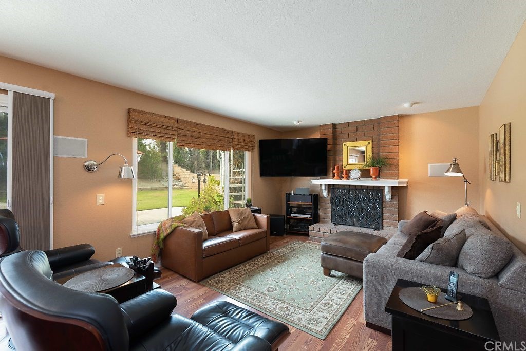 6843 Rycroft Drive Riverside, CA 92506 - Photo 17 of 48 Gallery Image 17