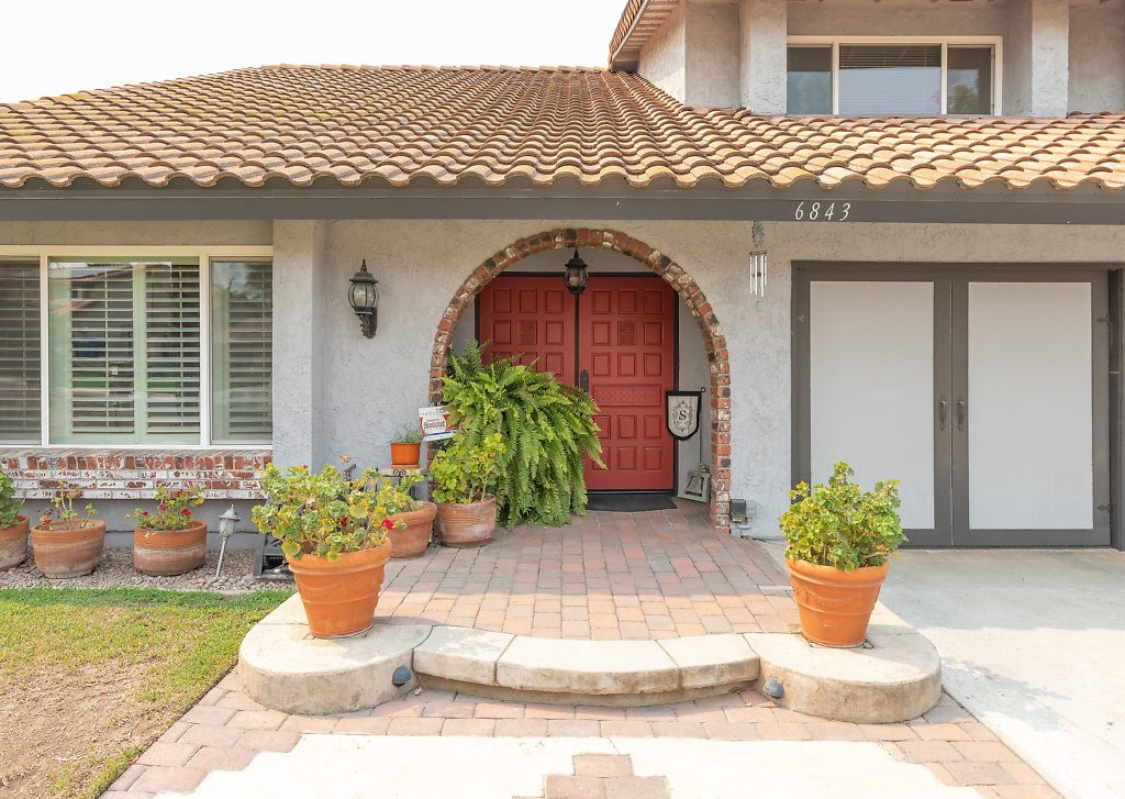6843 Rycroft Drive Riverside, CA 92506 - Photo 6 of 48 Gallery Image 6