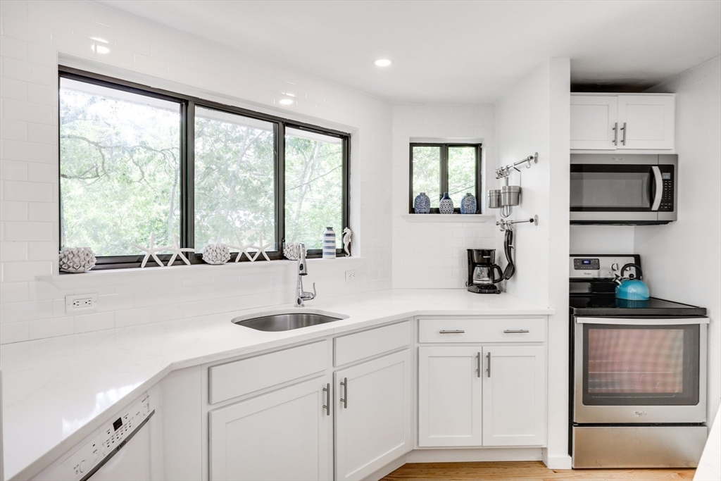 68 Pine Avenue Wellfleet, MA 02667 - Photo 16 of 42