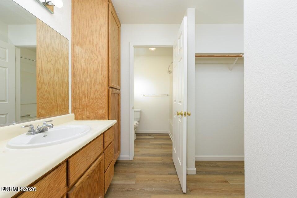 3532 Haystack Drive Carson City, NV 89705 - Photo 30 of 34 a bathroom with a sink a mirror and a shower