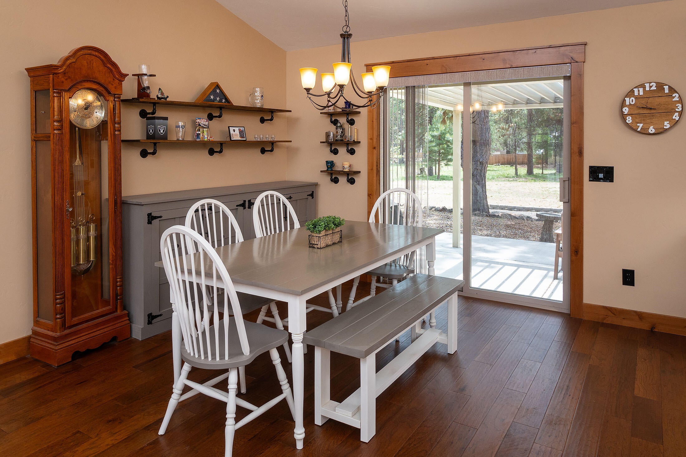 Spacious dining area!