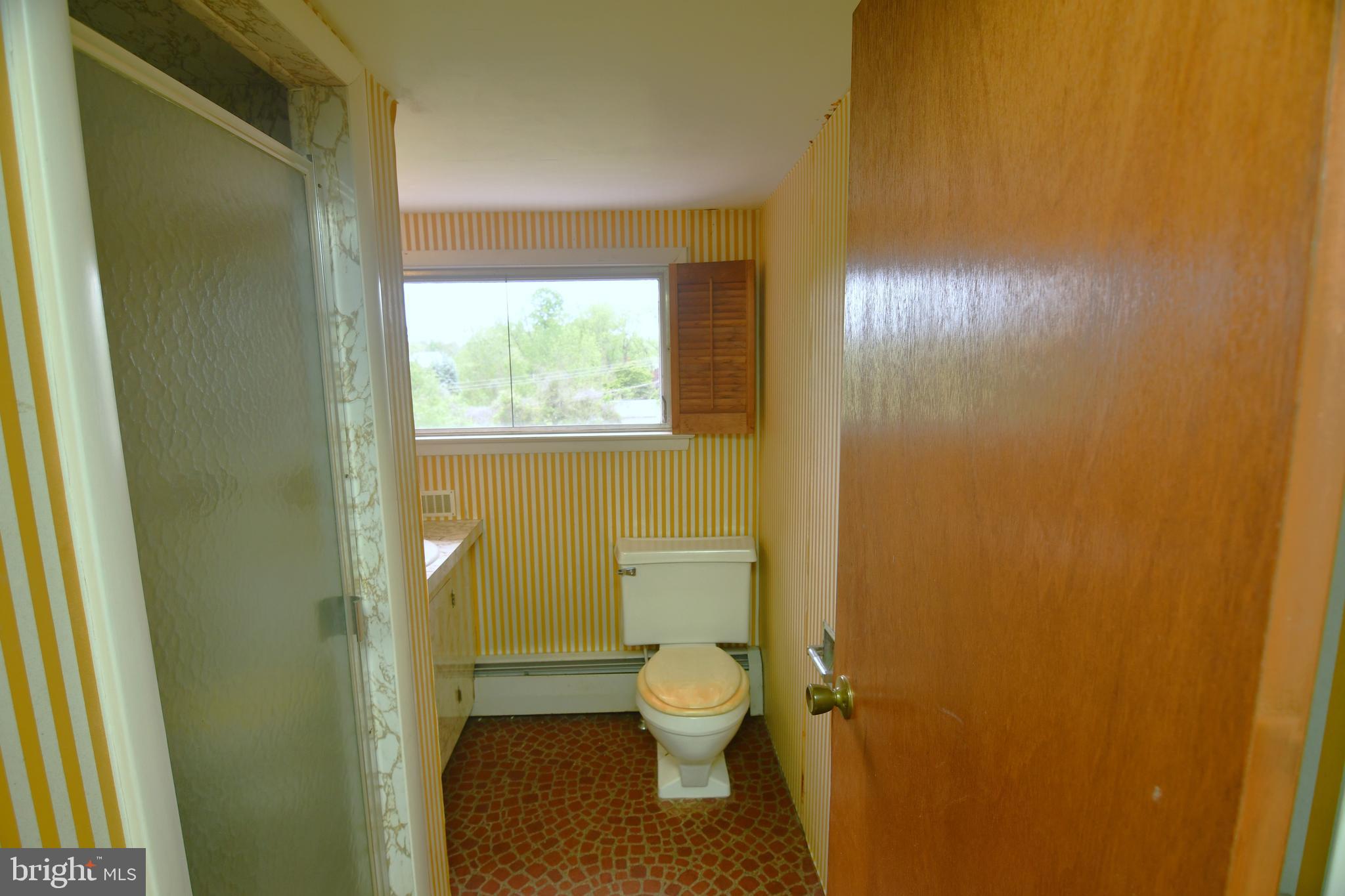 800 Bluebell Road Warminster, PA 18974 - Photo 20 of 31 Attic: Full Bath!