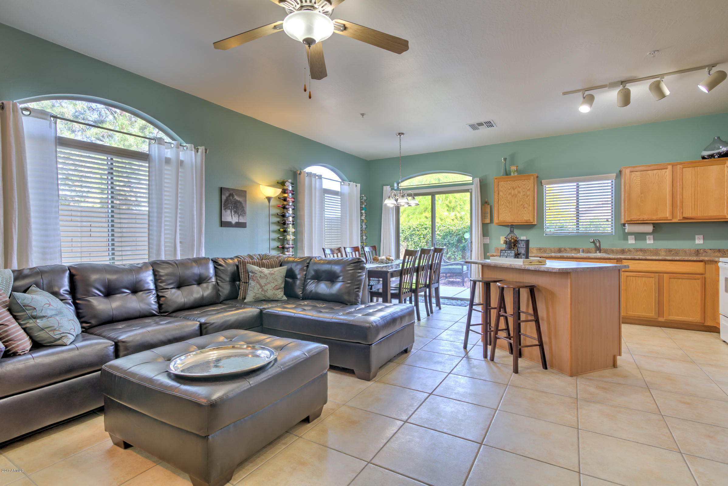 2150 East Bell Road, Unit 1141 Phoenix, AZ 85022 - Photo 12 of 38 2150 E Bell Road #1141-19