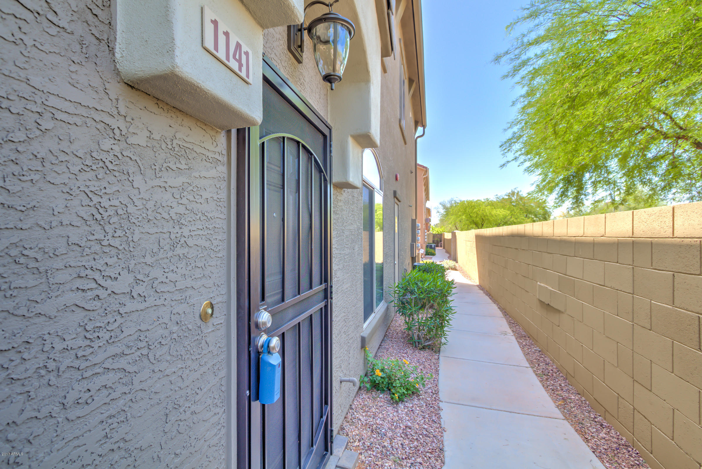 2150 East Bell Road, Unit 1141 Phoenix, AZ 85022 - Photo 4 of 38 2150 E Bell Road #1141-5