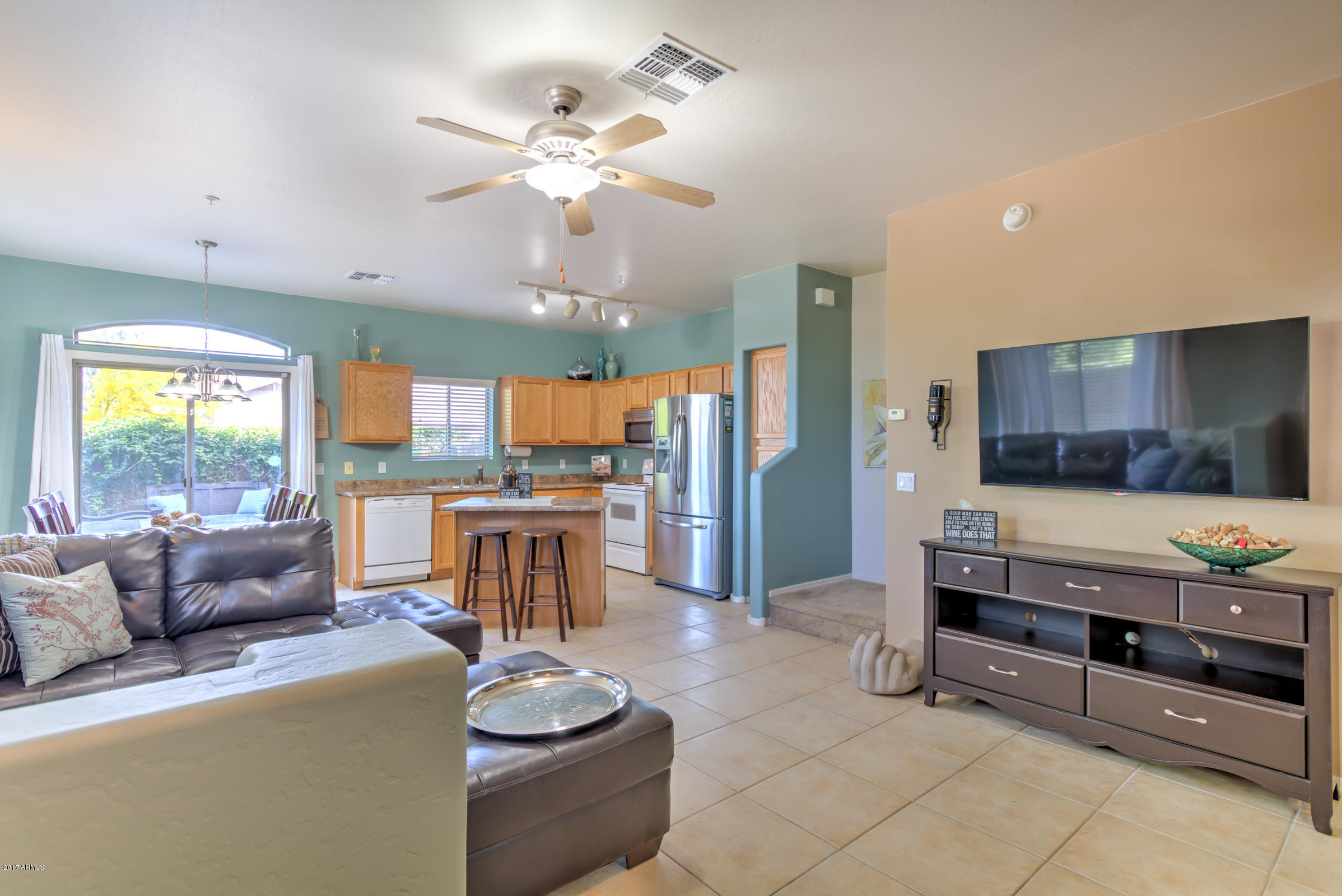 2150 East Bell Road, Unit 1141 Phoenix, AZ 85022 - Photo 5 of 38 2150 E Bell Road #1141-10