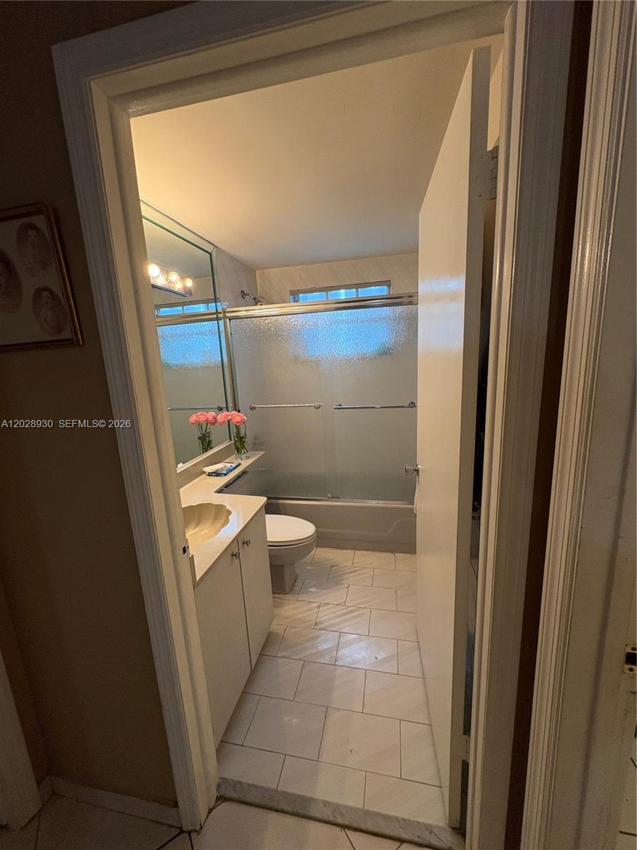 3124 Southwest 139th Place Miami, FL 33175 - Photo 9 of 14