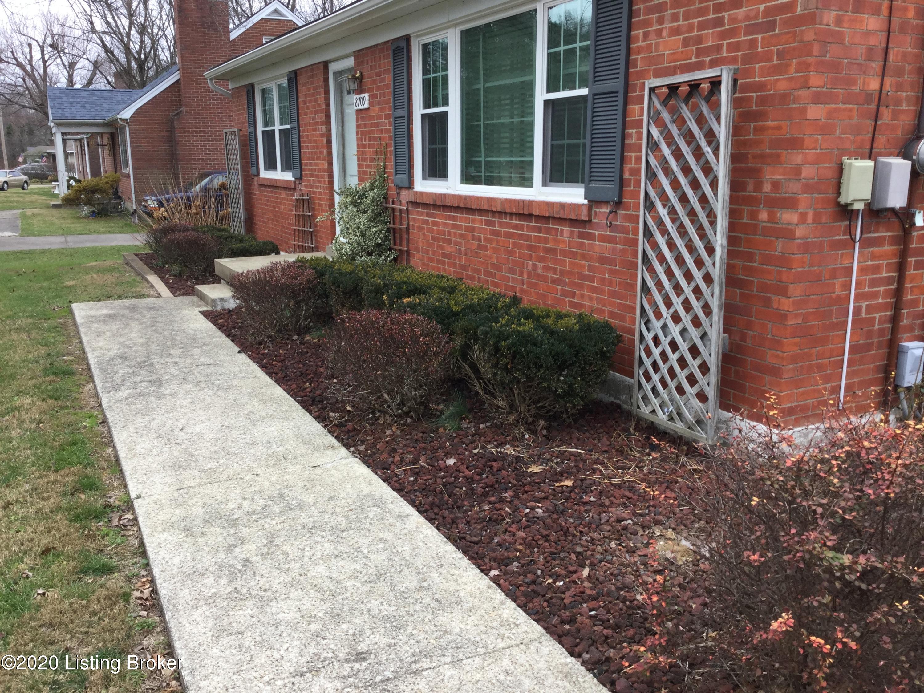 8709 Ferndale Road Louisville, KY 40291 - Photo 6 of 27 IMG_0814