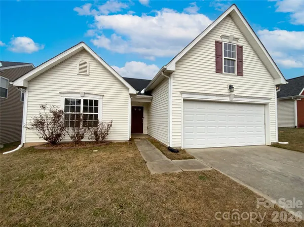 $330,000 | 3727 Pimilico Trace Lane, Charlotte, NC 28216