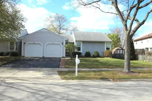 $2,600 | 515 Lyon Drive, Unit 515, Buffalo Grove, IL 60089