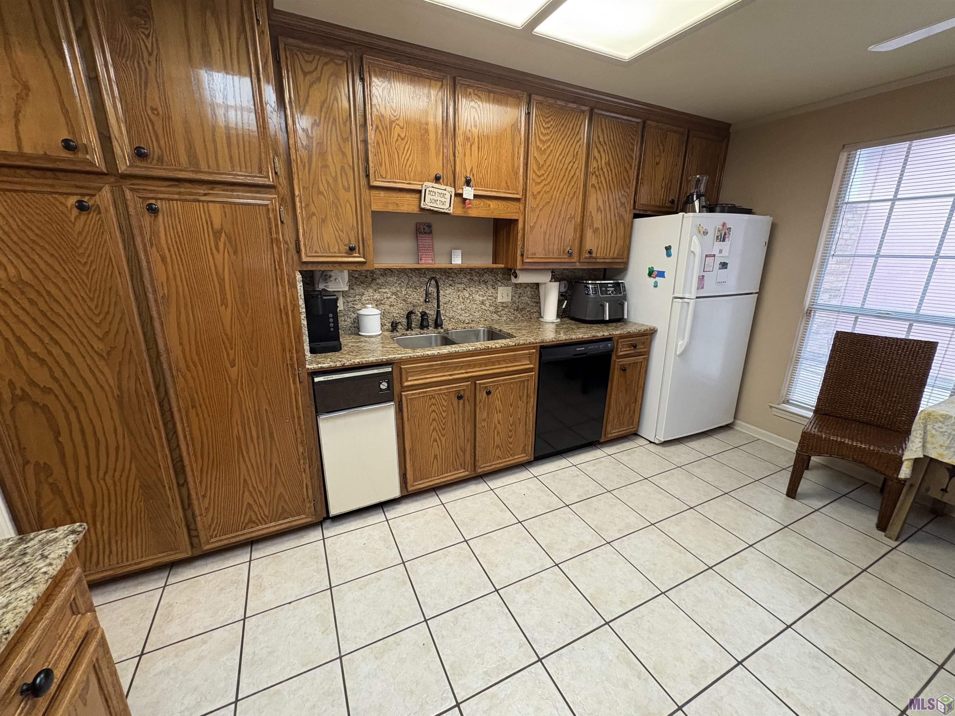 1653 Sharp Road Baton Rouge, LA 70815 - Photo 9 of 21