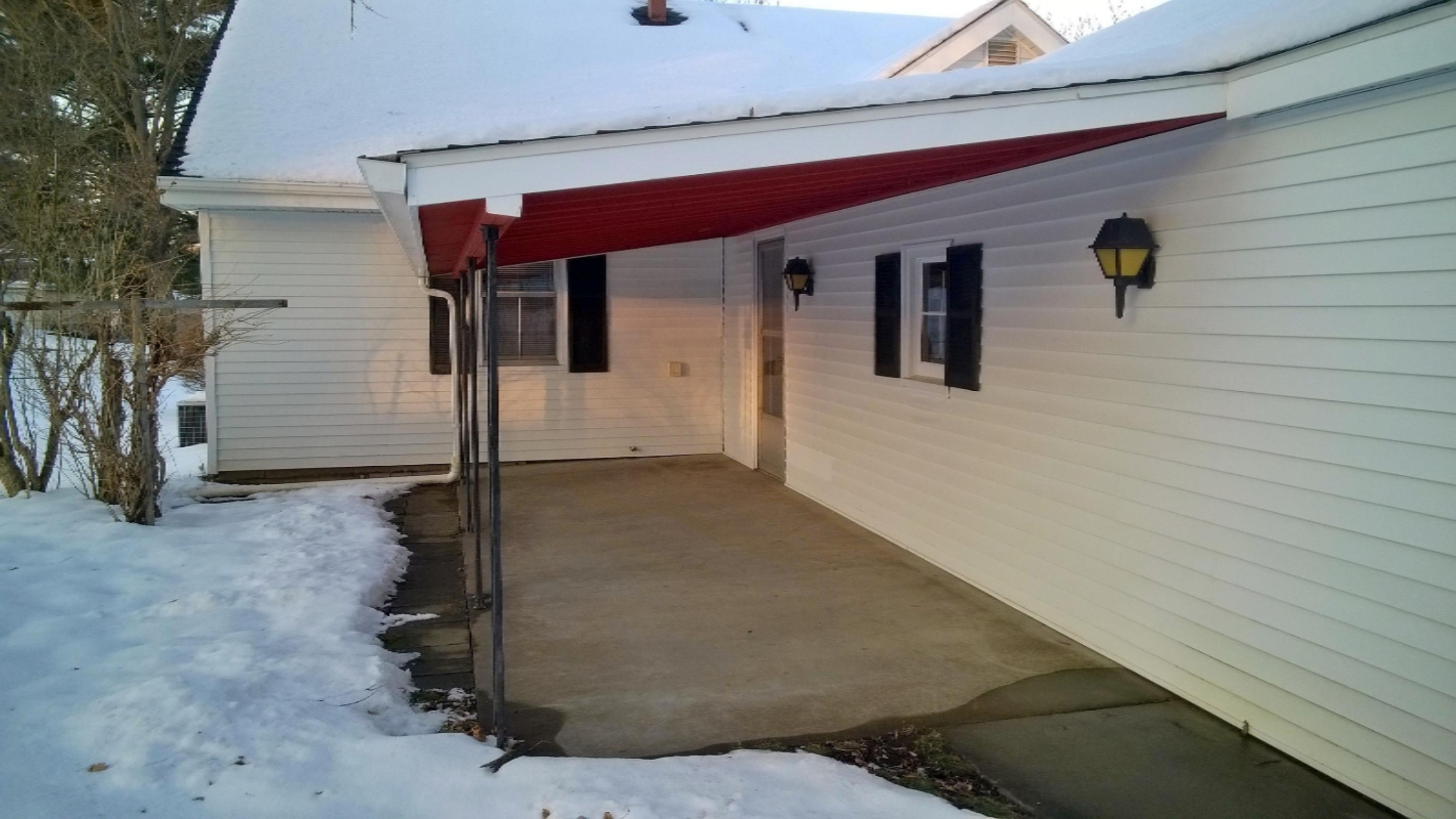 715 Roe Street Buchanan, MI 49107 - Photo 14 of 16 WP_20161222_012
