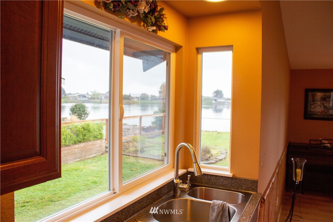 5385 Salish Road Blaine, WA 98230 - Photo 7 of 28 Gallery Image 7