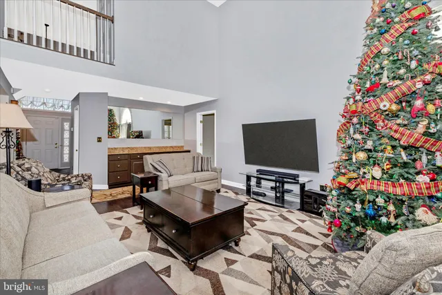 a view of a storage & utility room with washer and dryer