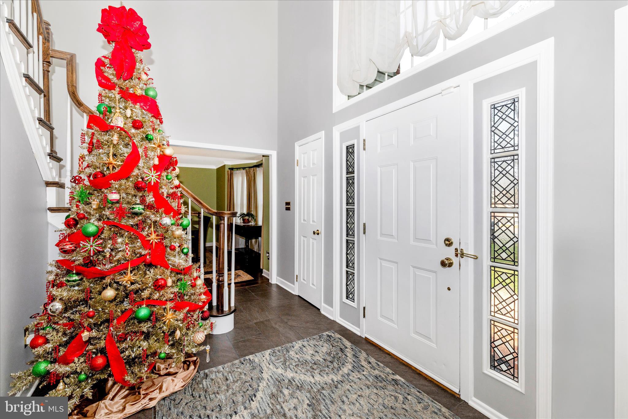 13514 Paradise Church Road Hagerstown, MD 21742 - Photo 4 of 56 Foyer