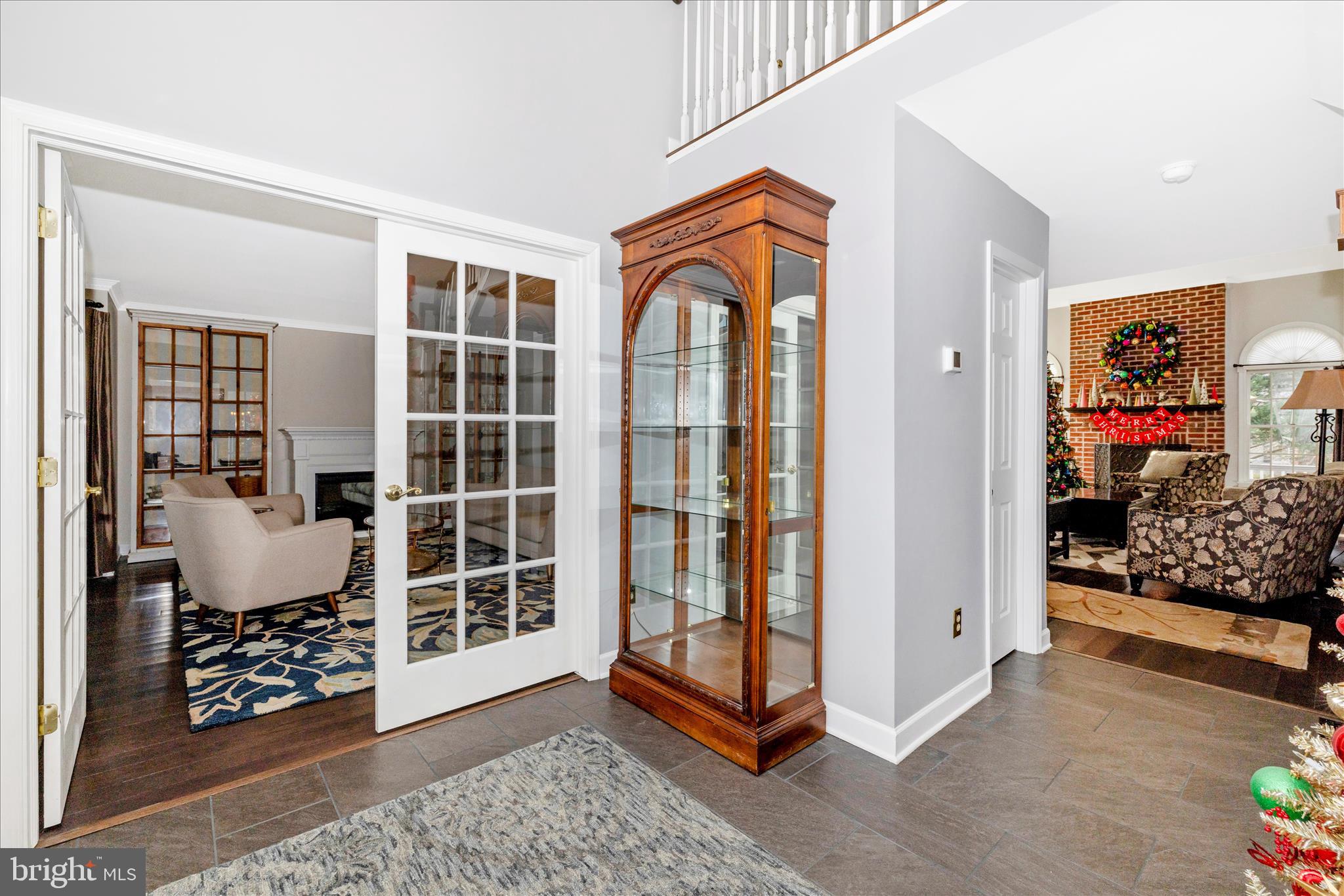 13514 Paradise Church Road Hagerstown, MD 21742 - Photo 5 of 56 Foyer