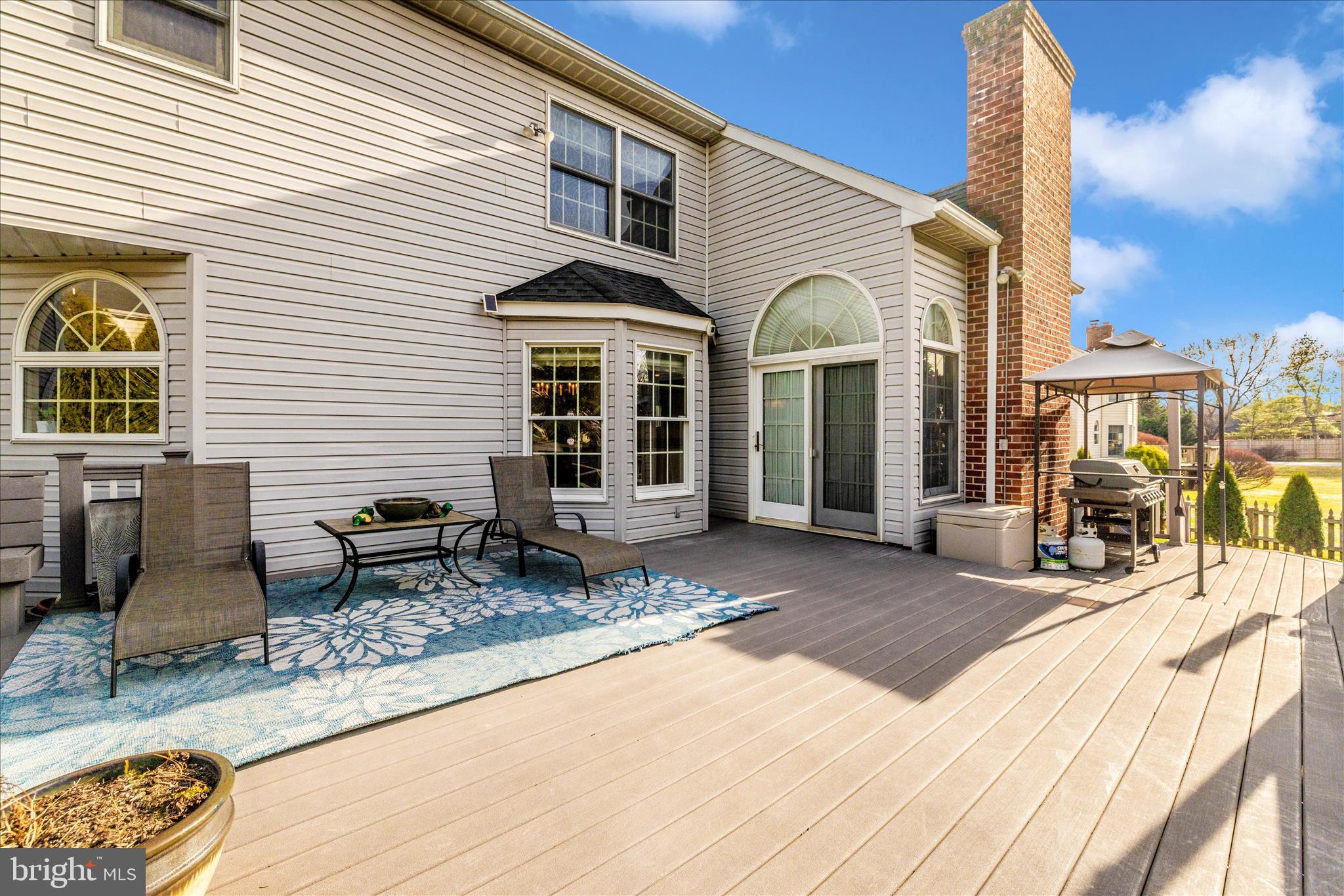 13514 Paradise Church Road Hagerstown, MD 21742 - Photo 56 of 56 a view of a dinning table and chairs in the patio