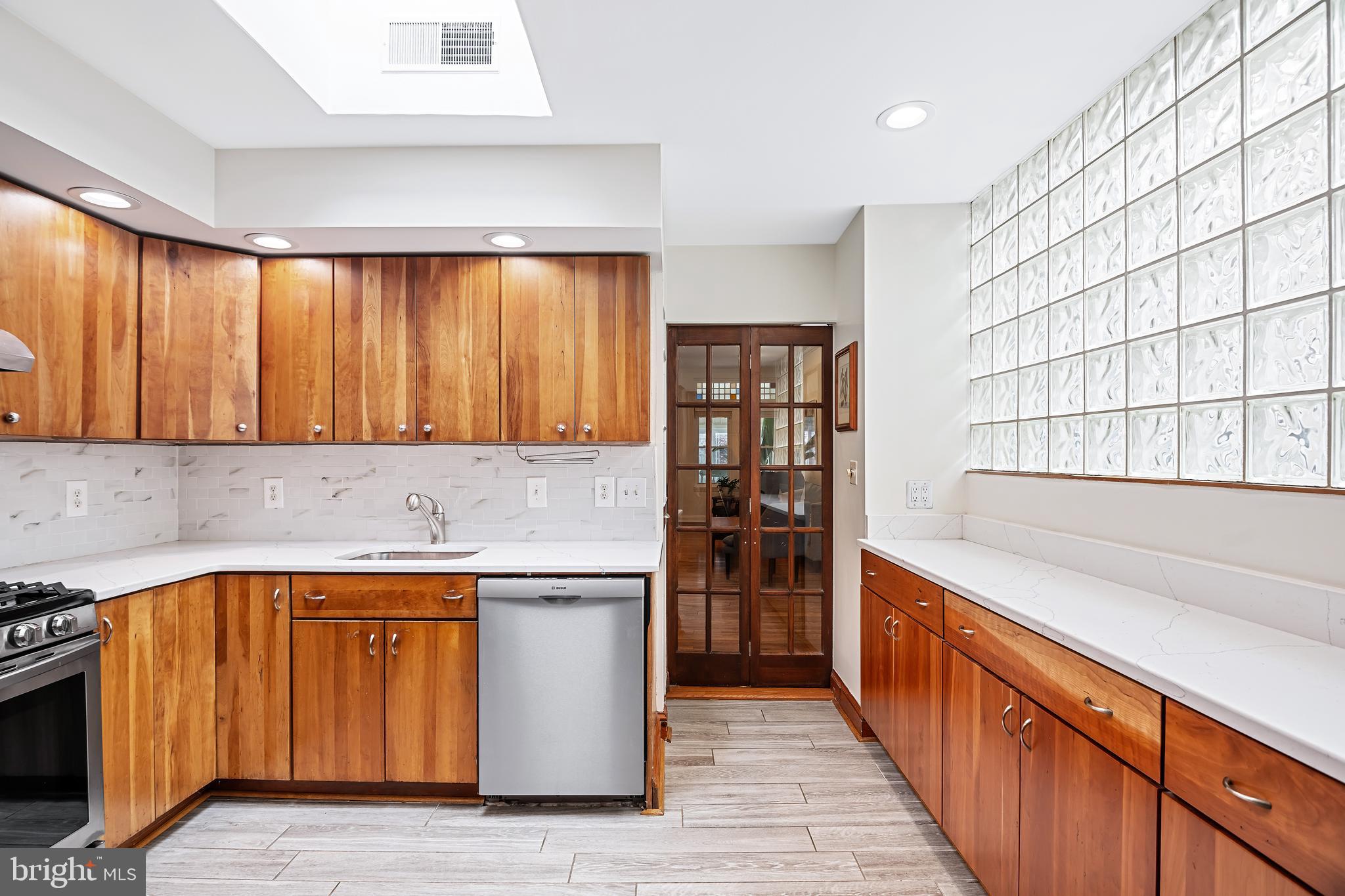 3720 Roland Avenue Baltimore, MD 21211 - Photo 33 of 76 Gallery Image 33