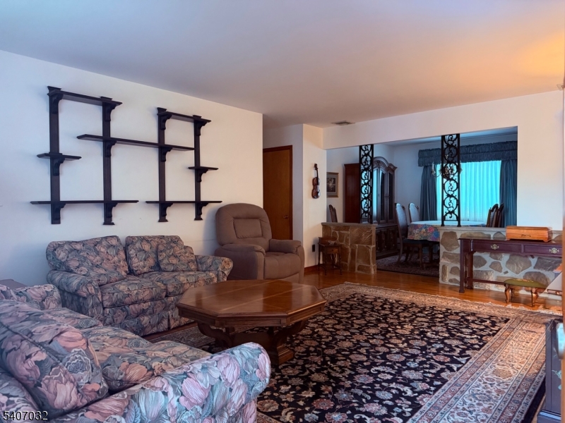 85 Fulton Street Clark, NJ 07066 - Photo 4 of 17