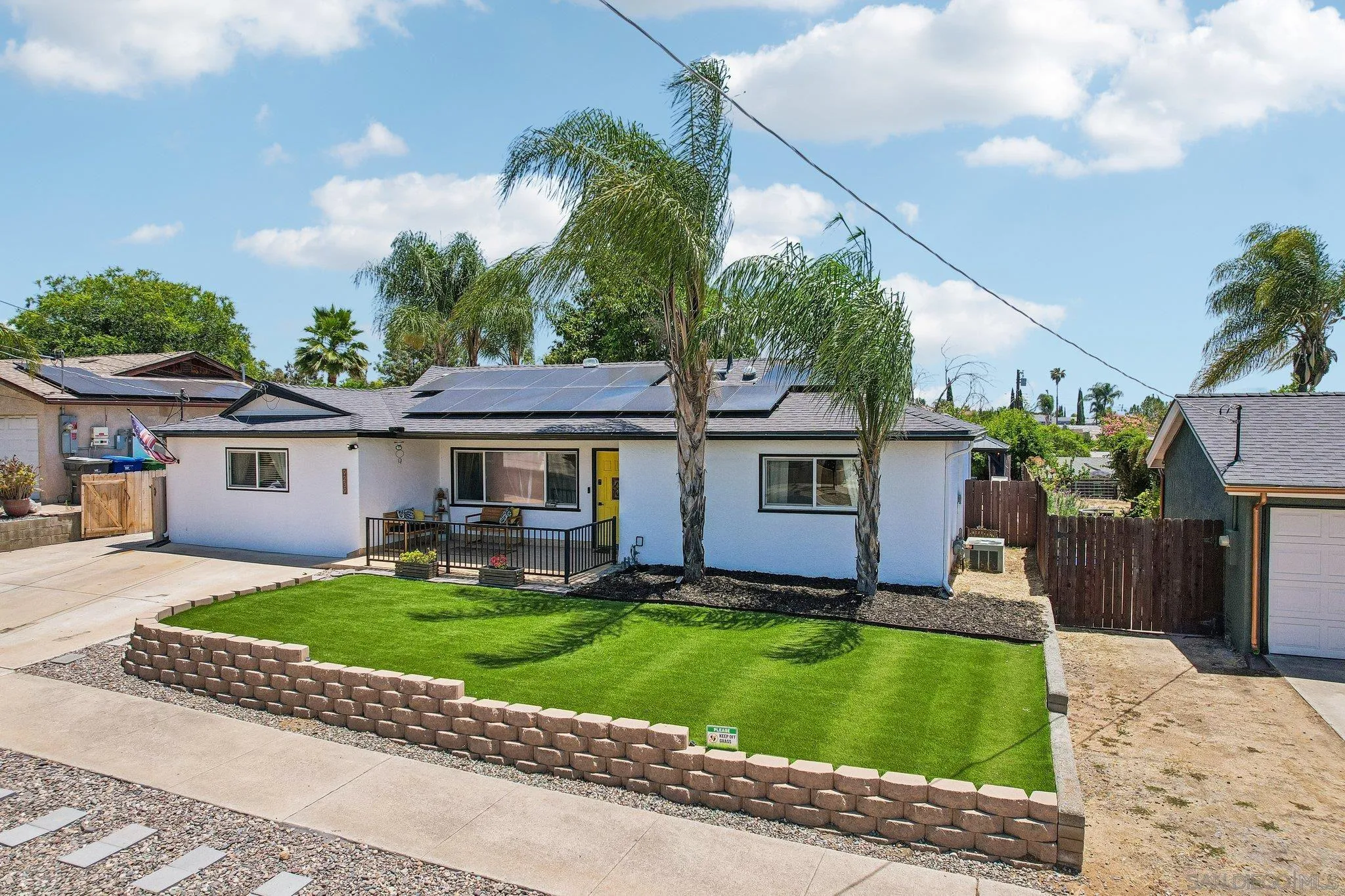 9239 Bellagio Road Santee, CA 92071 - Photo 6 of 60