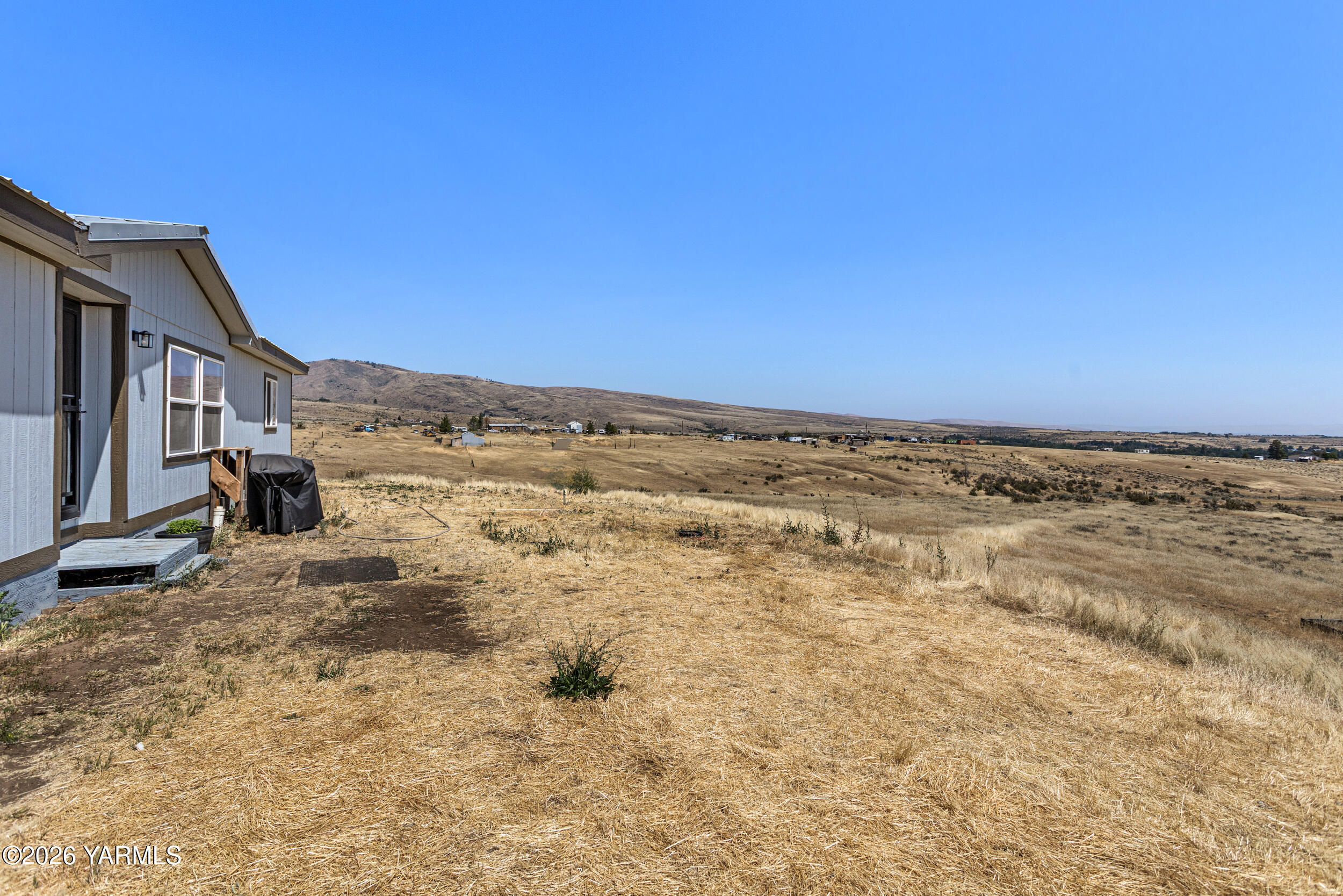 641 Canyon Crest Road Yakima, WA 98903 - Photo 4 of 30 641CanyonCrest_03