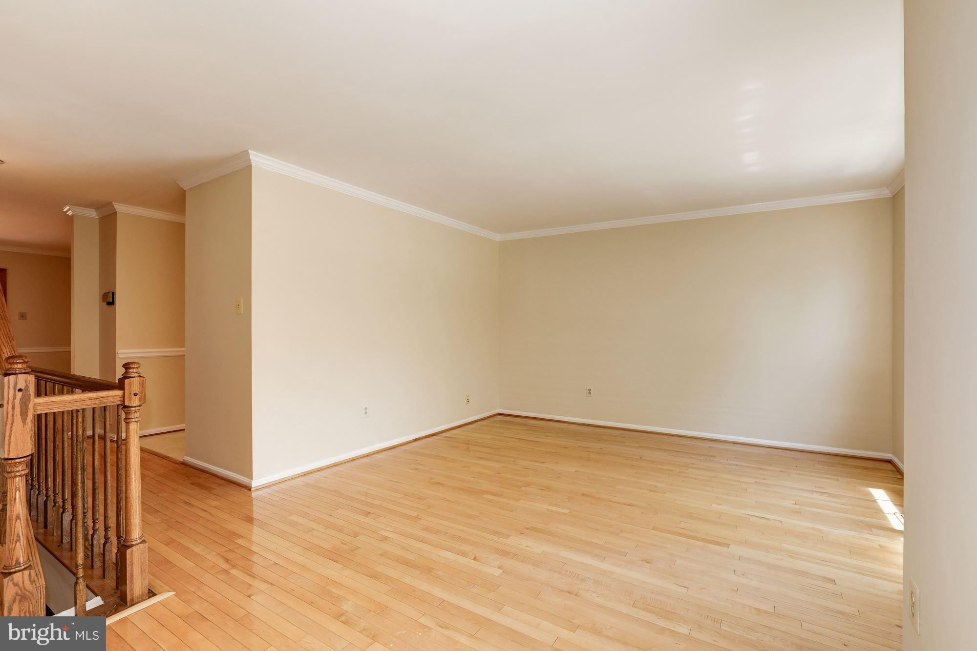 2204 Wimbledon Circle Silver Spring, MD 20906 - Photo 14 of 30 Living Room