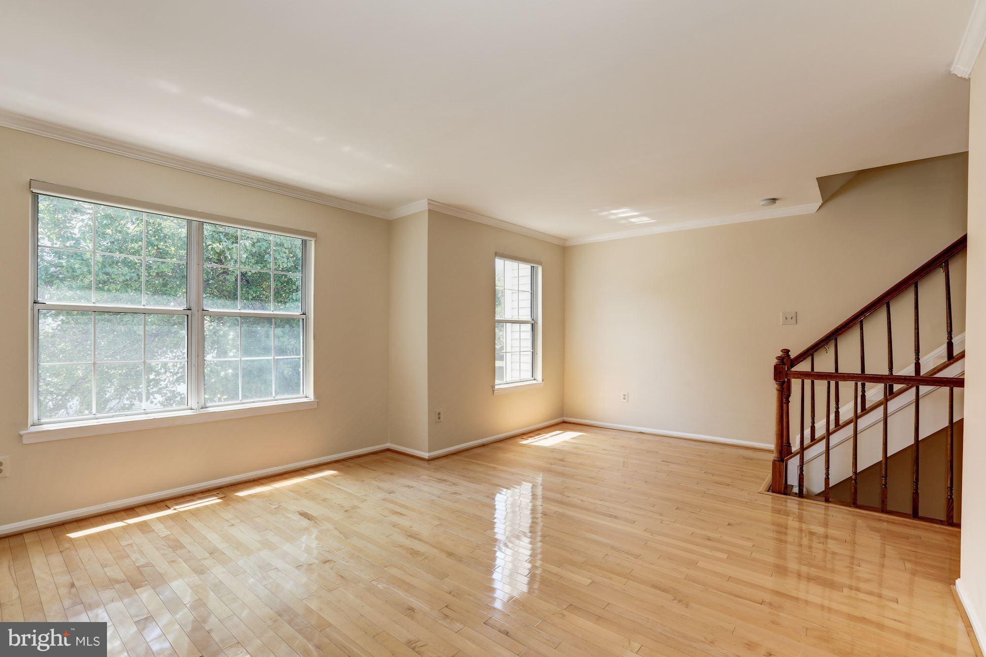 2204 Wimbledon Circle Silver Spring, MD 20906 - Photo 17 of 30 Living Room