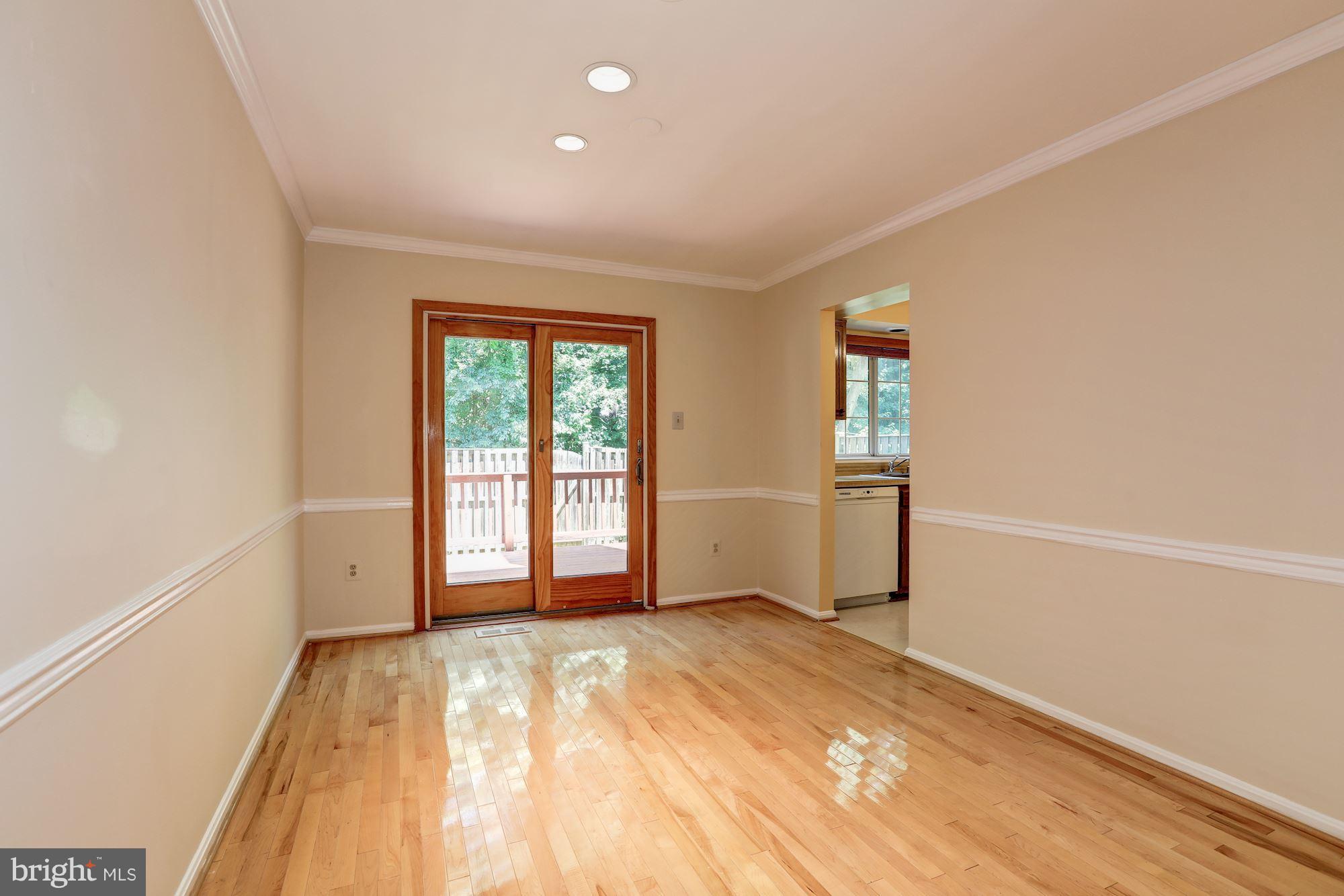 2204 Wimbledon Circle Silver Spring, MD 20906 - Photo 8 of 30 Dining Room