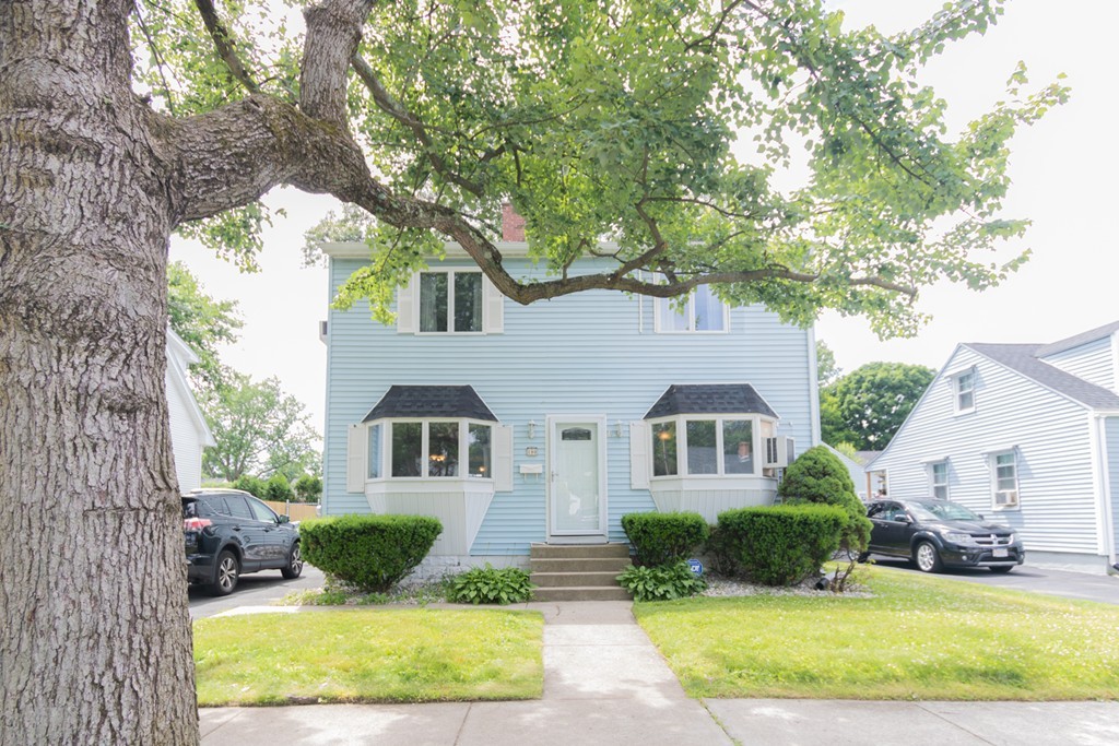 180 Powell Avenue Springfield, MA 01118 - Photo 2 of 14
