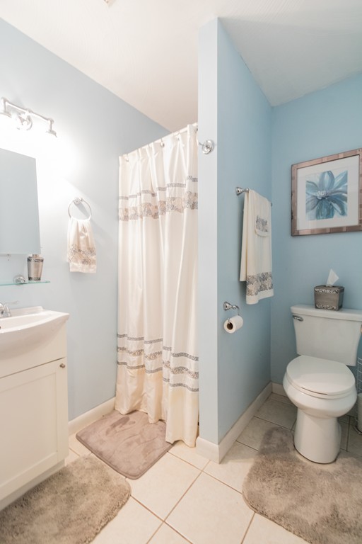 180 Powell Avenue Springfield, MA 01118 - Photo 8 of 14