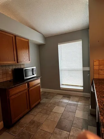 $2,050 | 1408 Flameleaf Drive, Allen, TX 75002