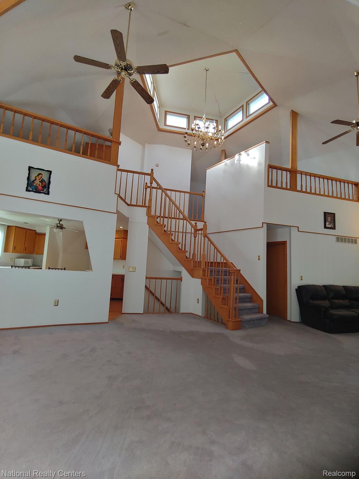 4980 Hegel Road Goodrich, MI 48438 - Photo 8 of 33 Living Room