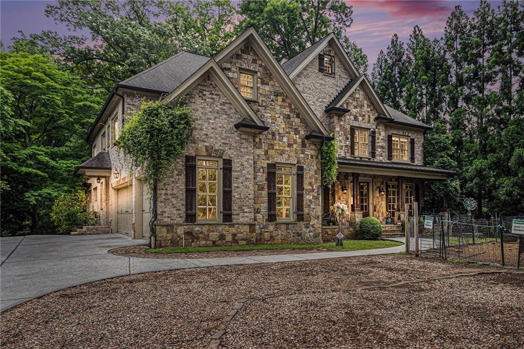 3809 Wieuca Rd Northeast  