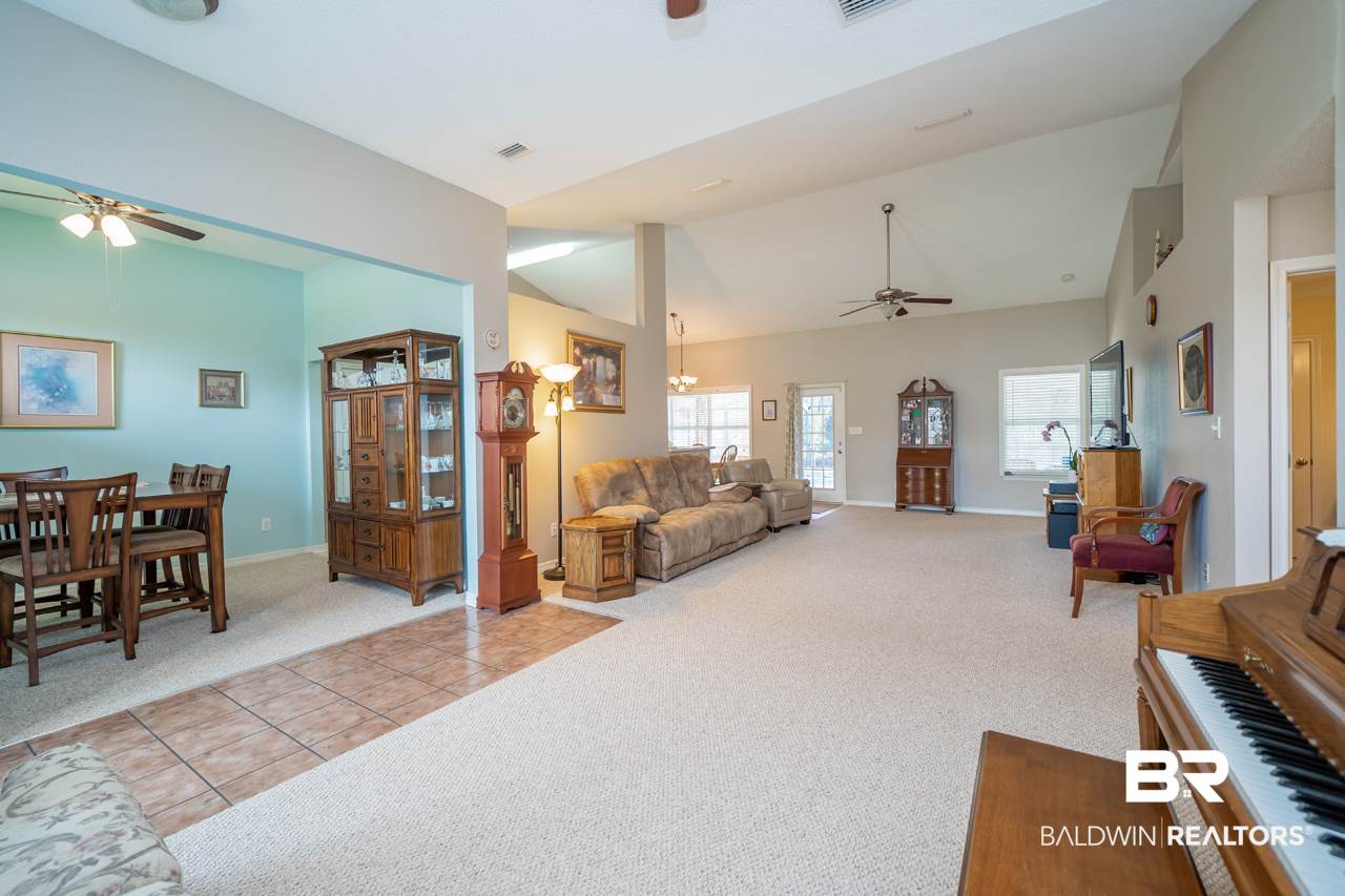 354 Manchester Lane Foley, AL 36535 - Photo 5 of 39 Living/Dining Area