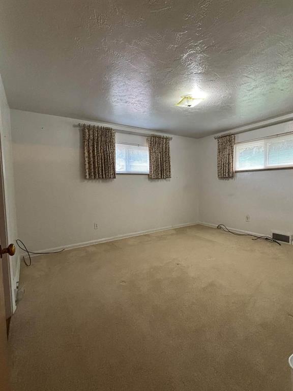 71 West Bruceton Road Pittsburgh, PA 15236 - Photo 5 of 17 Gallery Image 5