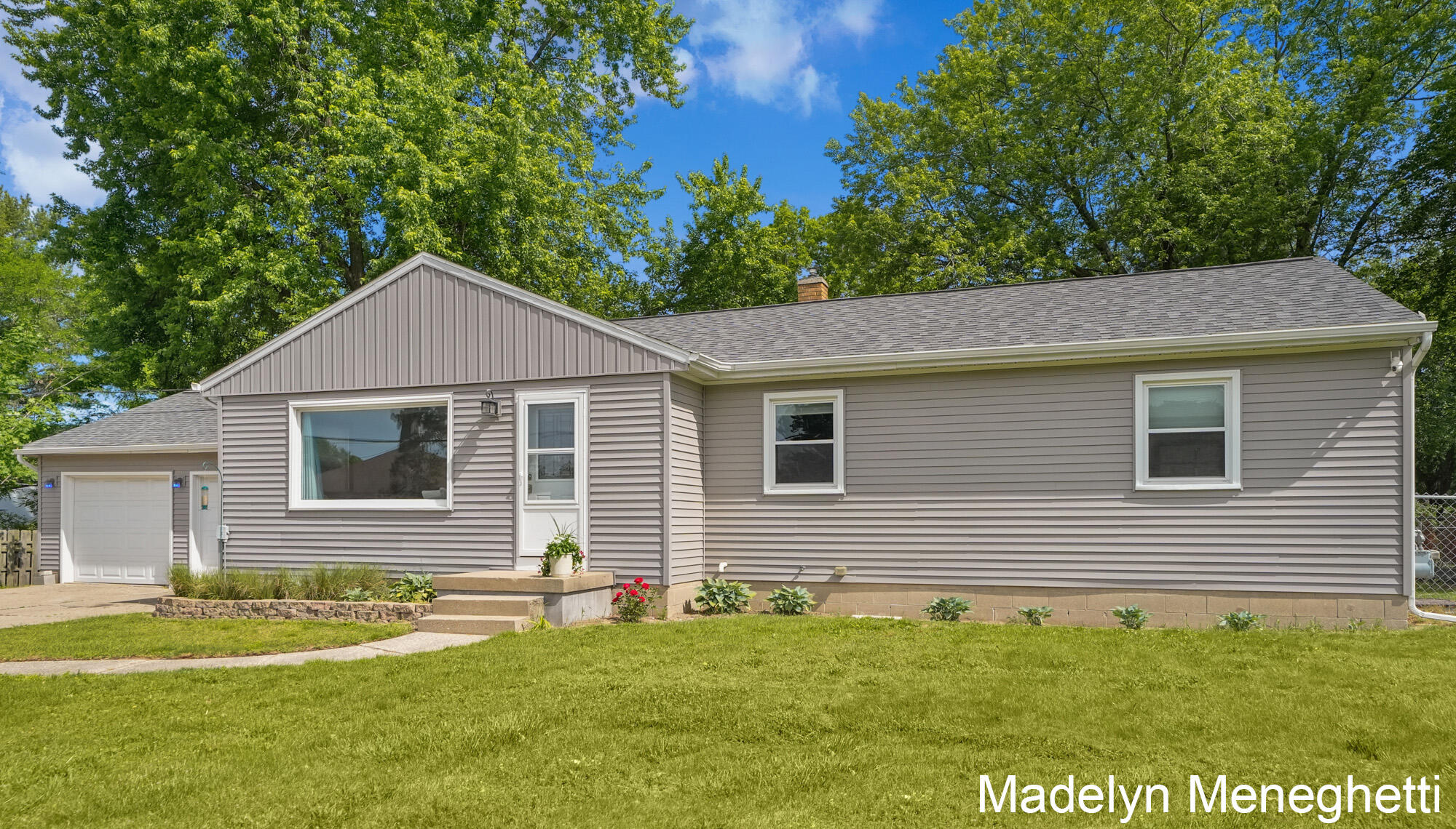 2765 Baldwin Street Jenison, MI 49428 - Photo 3 of 47 _CR_5027