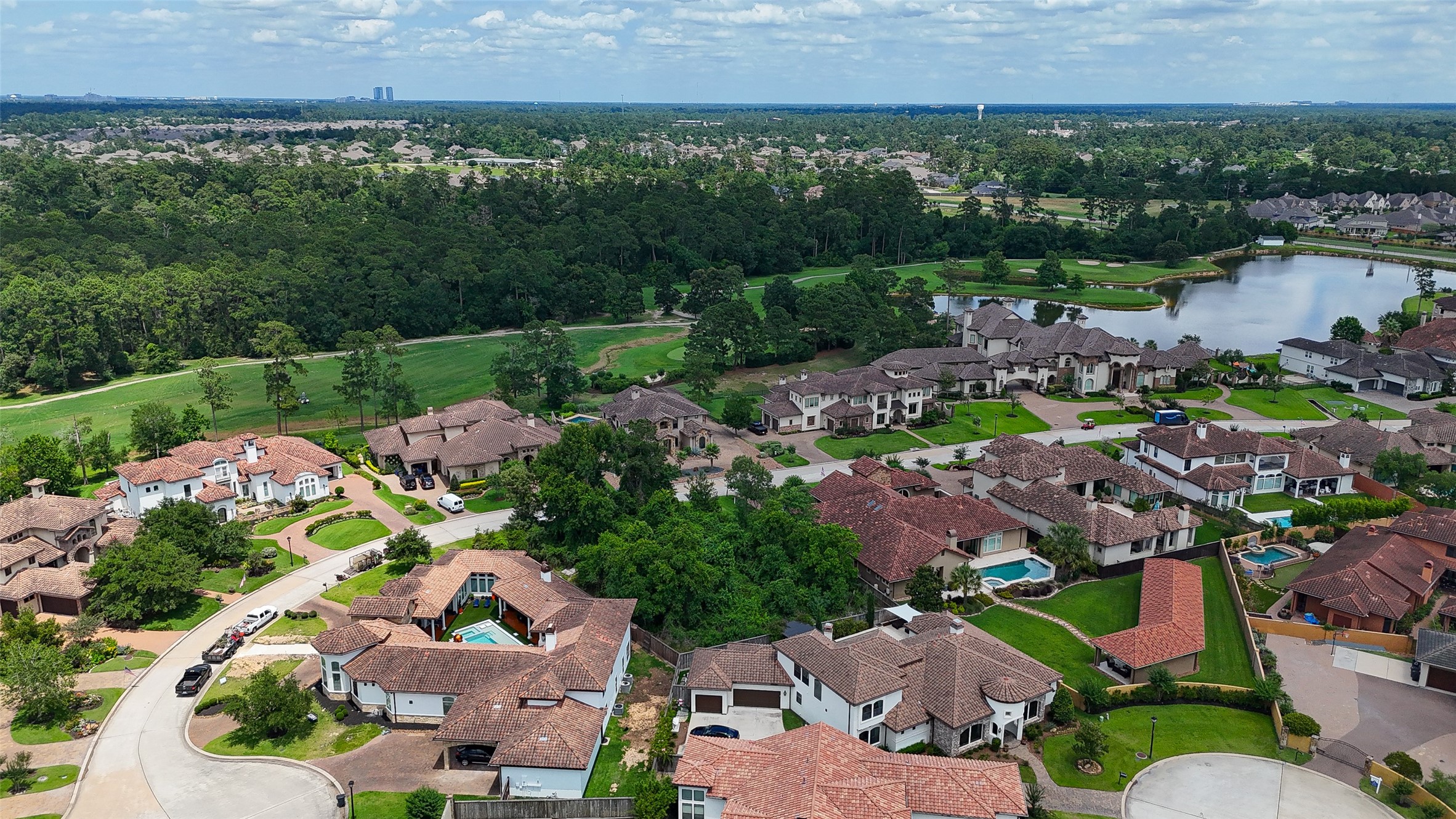 39 Post Shadow Estate Drive Spring, TX 77389 - Photo 12 of 19 an aerial view of multiple house