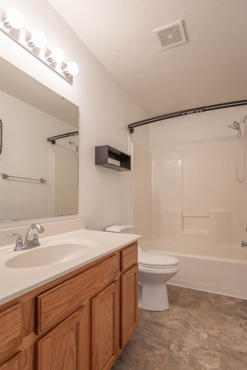 5036 West Bay Road Plainfield, IN 46168 - Photo 26 of 38 Gallery Image 26