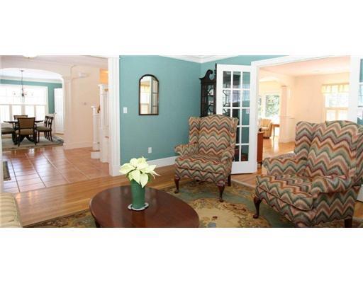 9 Hemlock Hill Road Cape Elizabeth, ME 04107 - Photo 7 of 20 Living Room.