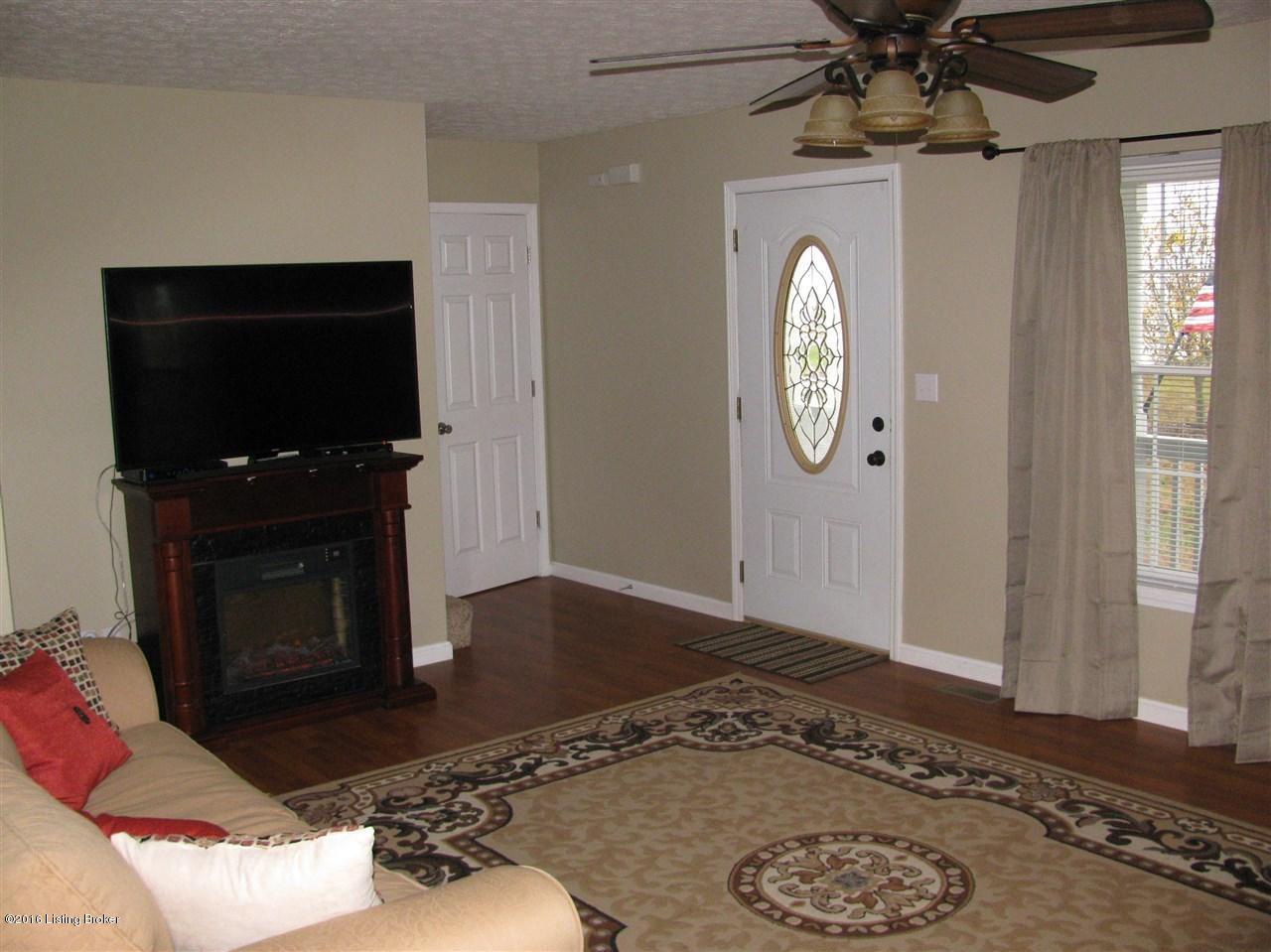 1062 Blueball Church Road Elizabethtown, KY 42701 - Photo 6 of 36 large-10037021-16